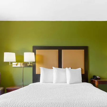 Extended Stay America Suites - Chicago - Gurnee