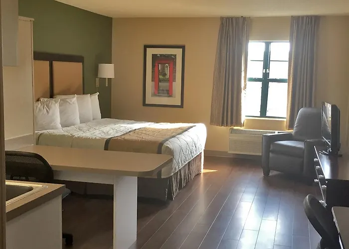 Extended America - Chicago - 2*
